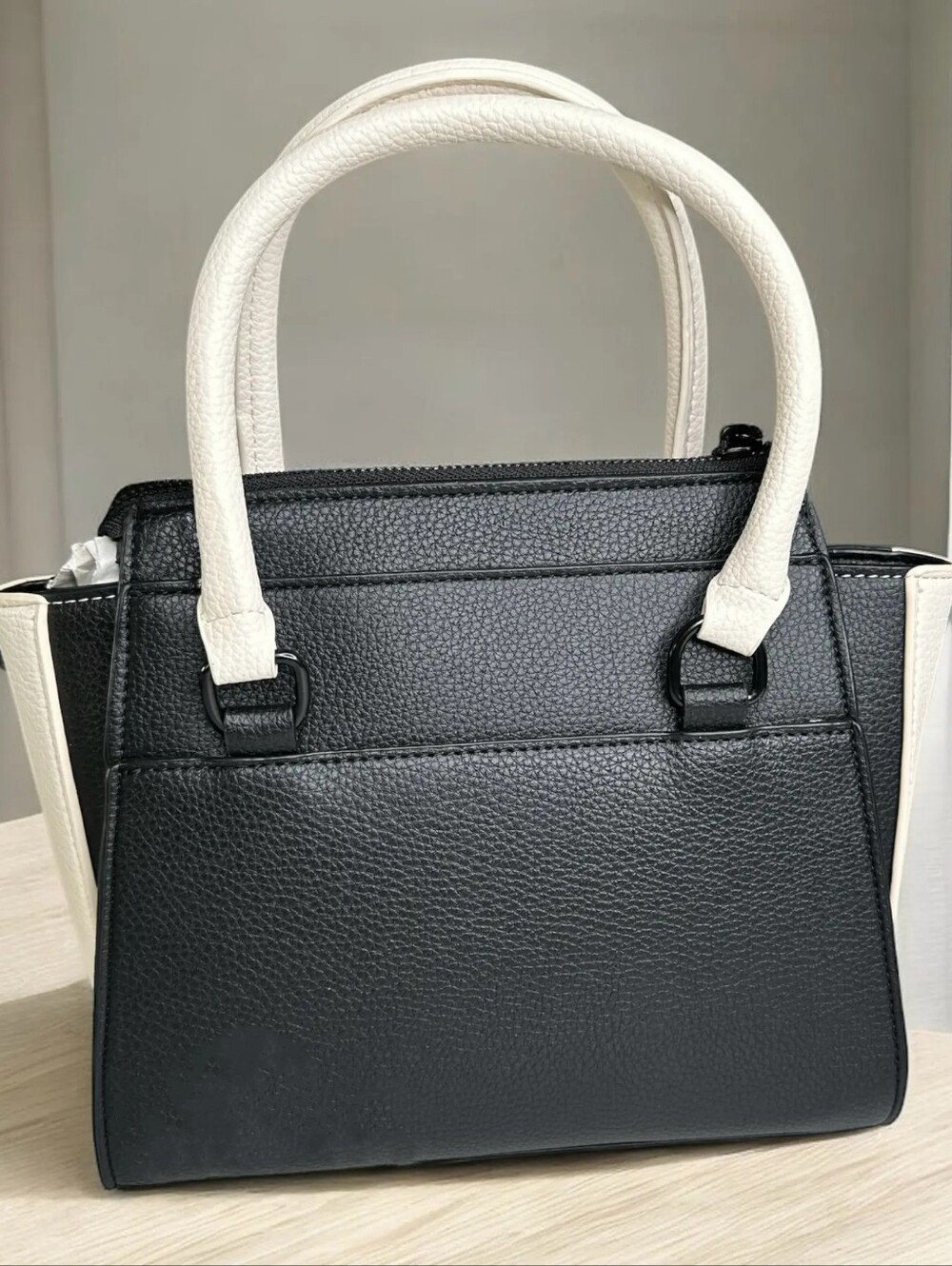 Steve Madden Colorblock Handbag - Picture 3 of 4